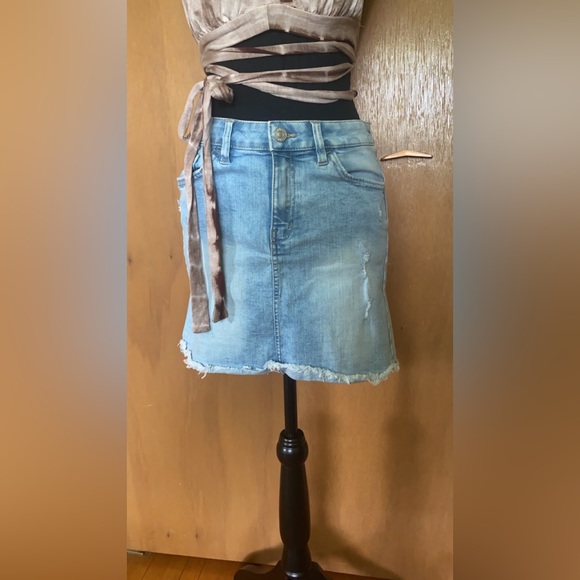 Jean skirt - Picture 2 of 3